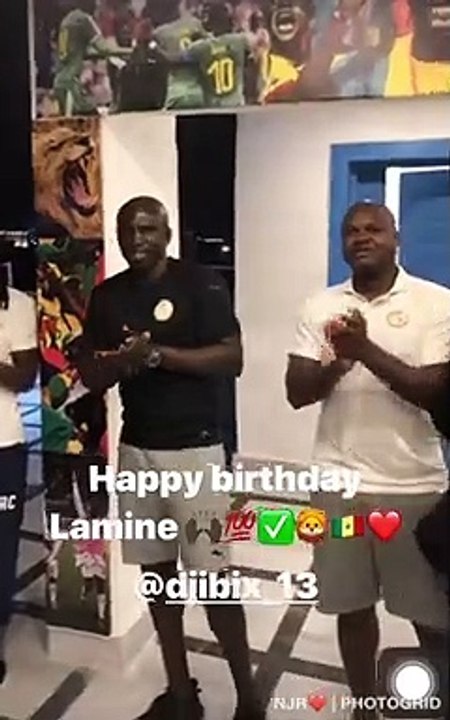 Après leur victoire, les "Lions" fêtent l’anniversaire de Lamine Diatta