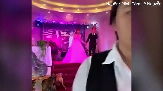 THU THỦY Ở ĐÁM CƯỚI SONG CA CÙNG CHỒNG KÉM TUỔI - YANNEWS