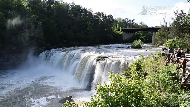 Kayaking Over Little River Falls in Fort Payne, Alabama