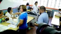 #PHVote: Leila de Lima casts her vote in Parañaque