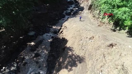 TRABZON Araklı'daki selde kayıp 2 kişi aranıyor