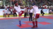 Kick Boks Türkiye şampiyonasına kadın hakemler damgasını vurdu