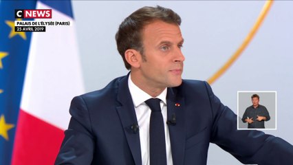 Fermeture de 400 écoles : Emmanuel Macron a-t-il rompu son engagement ?