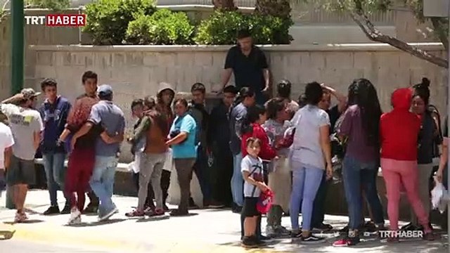 Orta Amerikalı göçmenler otobüslerle geri gönderiliyor