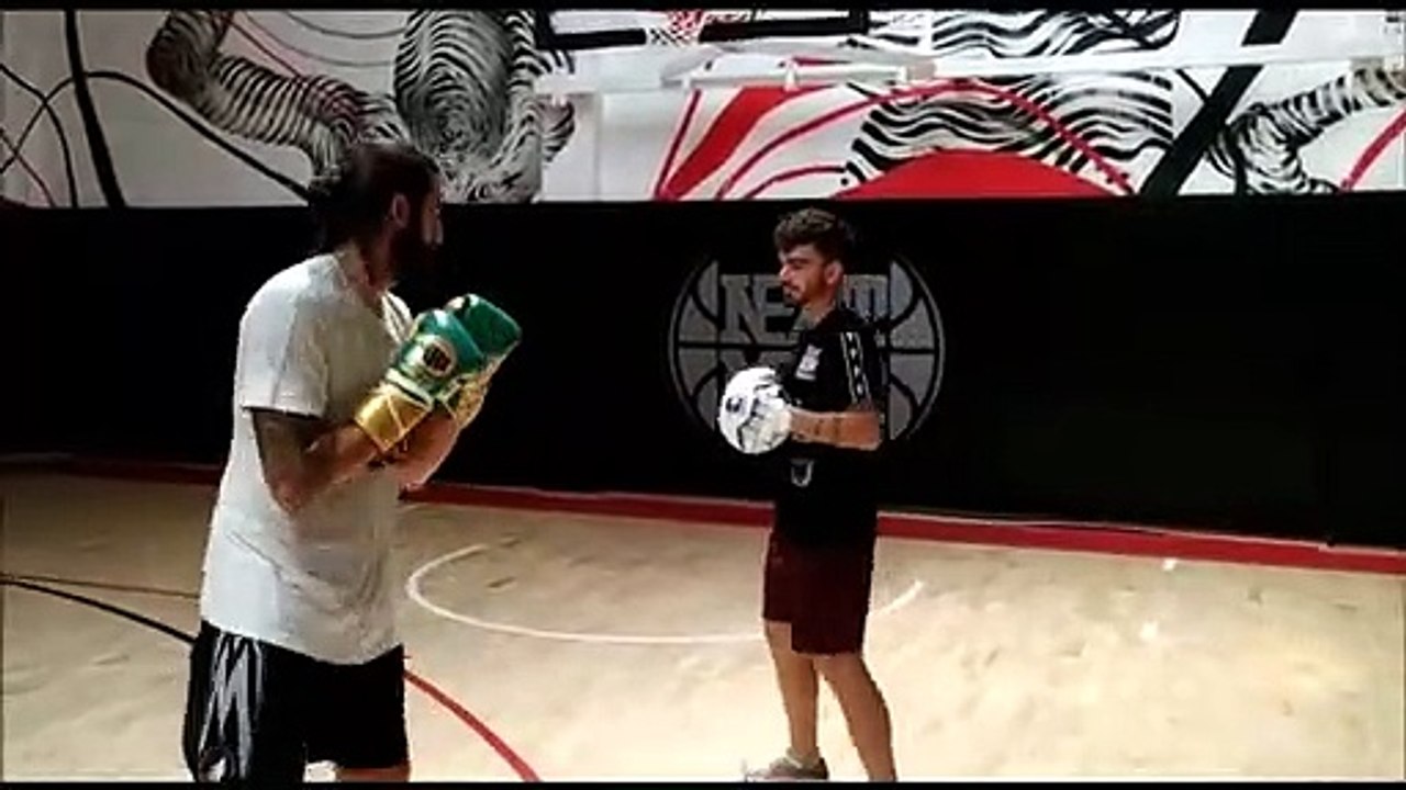 Ricky Rubio Entrena con el Boxeador Jon Fernández