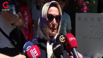 Kemal Sunal kabri başında anıldı