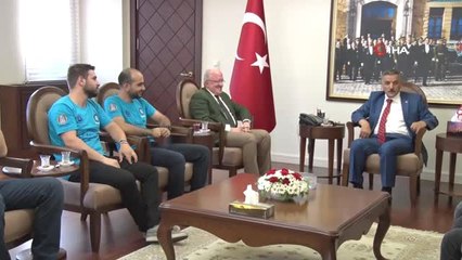 - Vali Kaymak'tan "Samsun Roket Takımı"na teşekkür belgesi