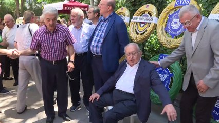 Eski TBMM Başkanı Cindoruk'un acı günü - İZMİR
