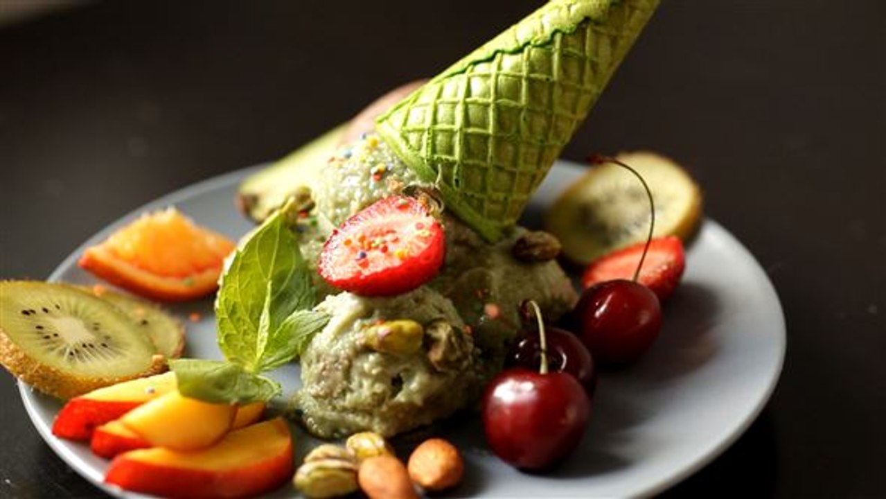 Vegane eiscreme: avocado-banane-minze