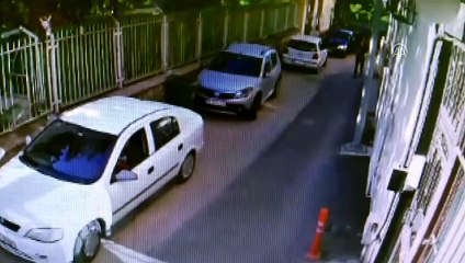 Tişörtüyle yüzünü gizleyen kapkaç zanlısı yakalandı - BURSA