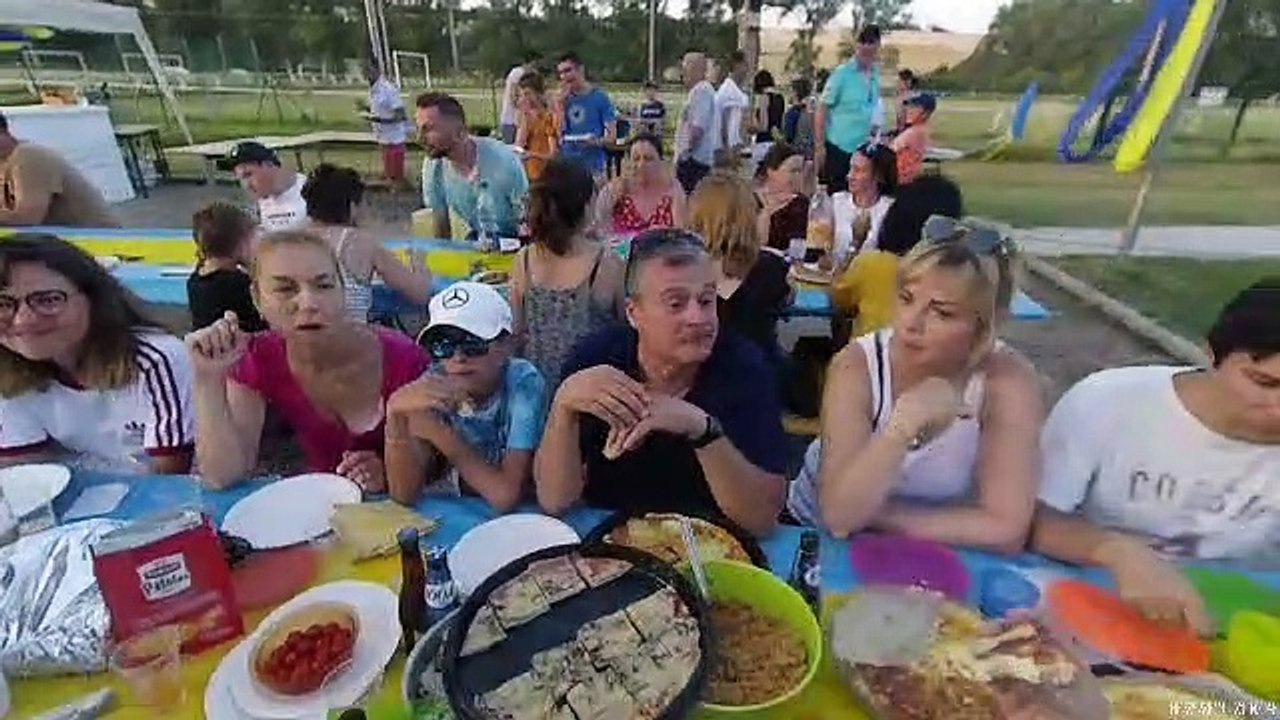 Fête du foot - Bon appétit ....