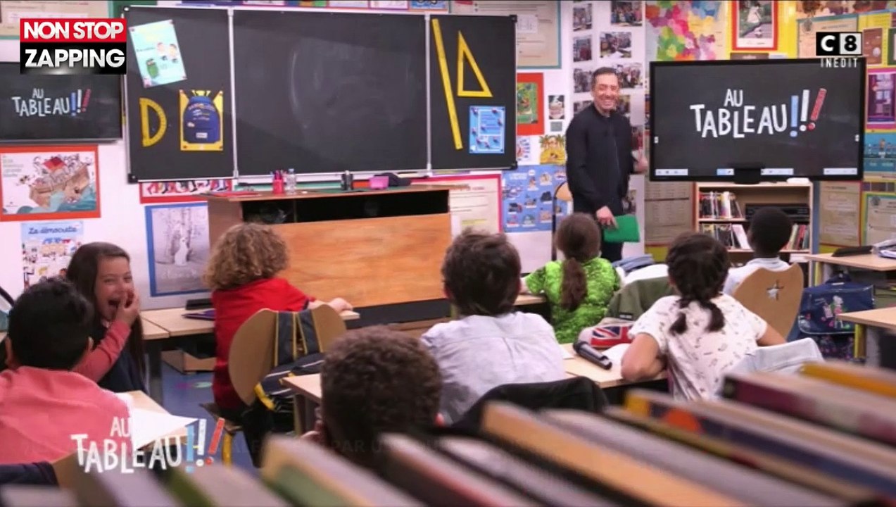 Au Tableau : Gad Elmaleh gêné et mal à l'aise a...