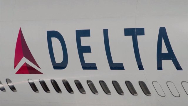 Delta Is Bringing Free Cocktails, Bistro-style Dining, and Hot Towel Service to Economy