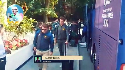 Pakistan team players London arriving video CWC19