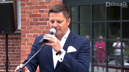 Zabytkowy budynek szkoły na Księżym Młynie zmienił się w nowoczesny biurowiec.