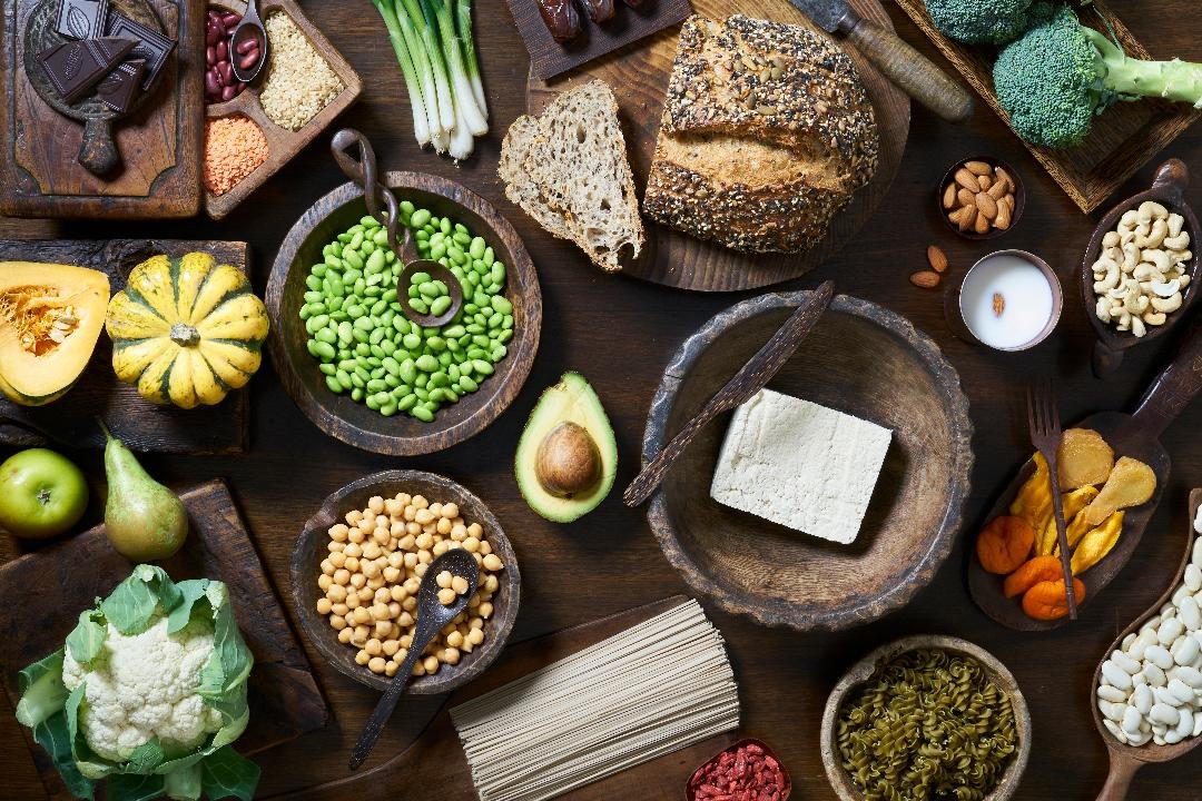 Here’s What a Harvard Cancer Doctor Eats Daily to Prevent Disease