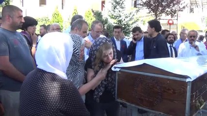 Kılıçdaroğlu, Düzce'de cenazeye katıldı