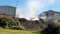 Quand un geyser de boue jaillit d'une maison en Nouvelle Zélande