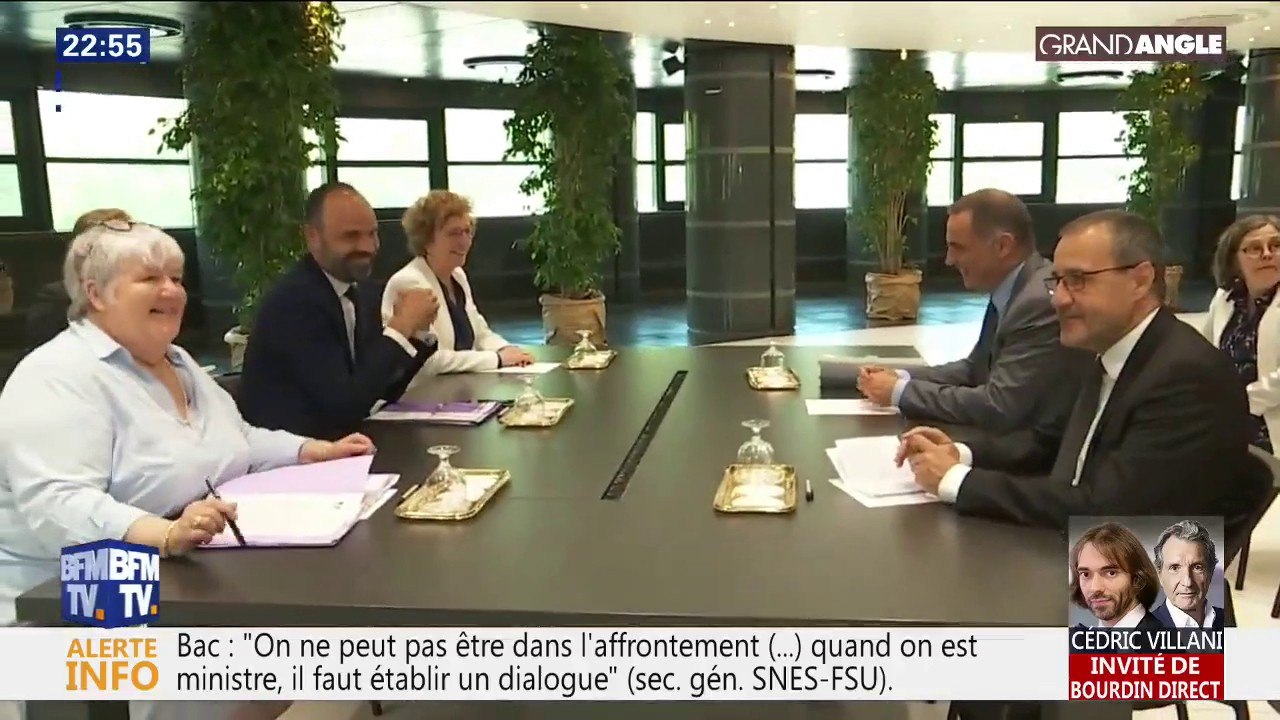 GRAND ANGLE - Langue, prisonniers, autonomie... En Corse, Édouard Philippe doit résoudre des dossiers brûlants
