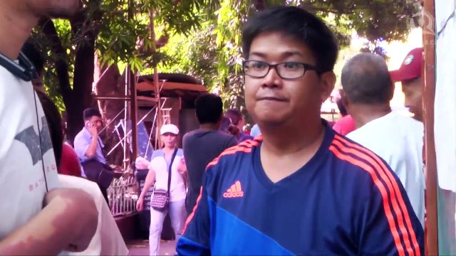 Manilas own voting guide: Manila resident volunteers to make sure voters get to polls