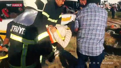 Aksaray'da yolcu otobüsü şarampole devrildi: 41 yaralı