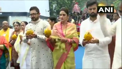 VIDEO: जगन्नाथ रथ यात्रा में पति निखिल के साथ शामिल हुईं नुसरत जहां