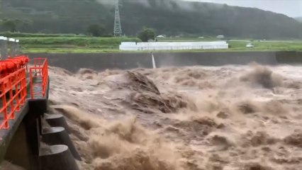 Japan orders 1 million to evacuate as monster storm approaches