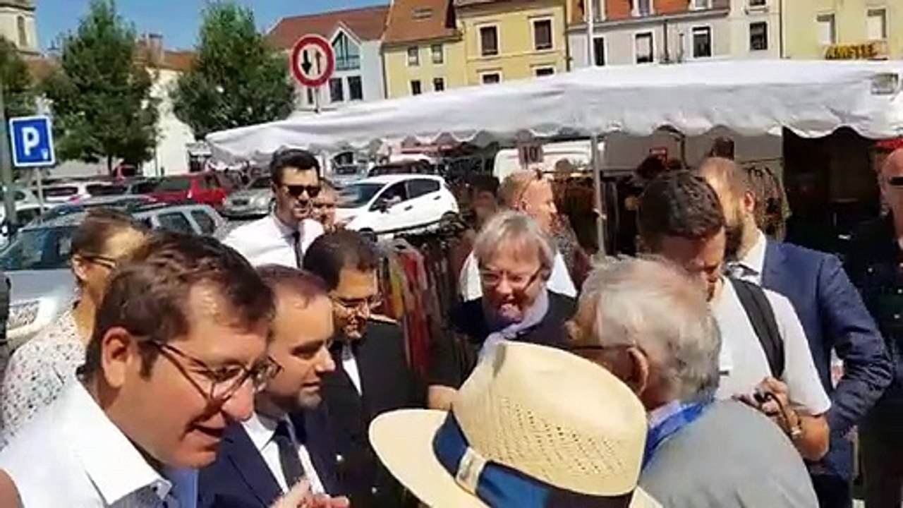 Sébastien Lecornu interpellé au marché de Vesoul sur General Electric