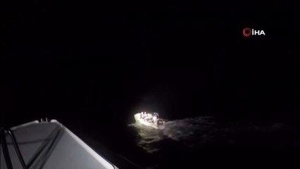 Mülteciler kaçtı, Sahil Güvenlik kovaladı