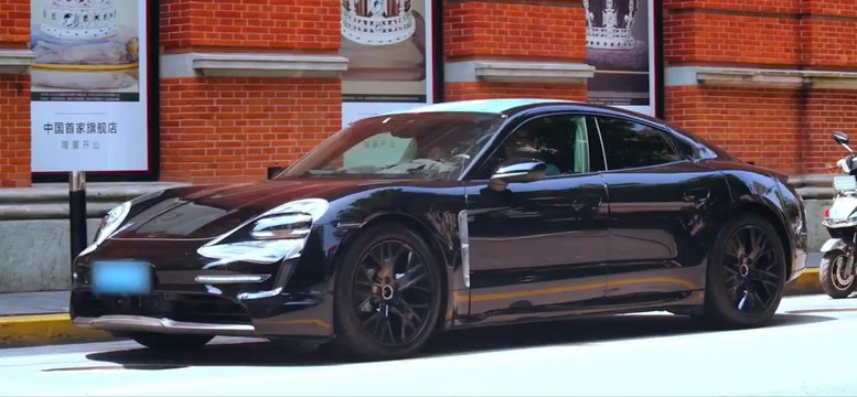 VÍDEO: El Porsche Taycan cada vez más cerca, el prototipo visita China