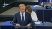 Tusk pede aos eurodeputados para aprovarem Ursula von der Leyen