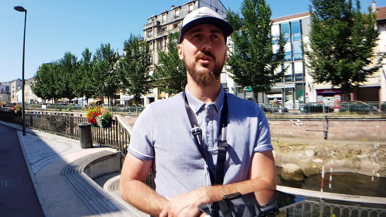 Une start-up regarde la ville vue du ciel