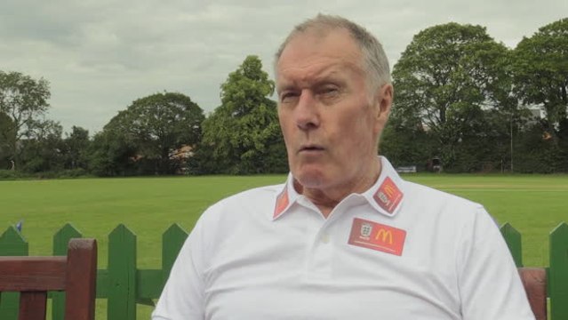 Hurst backs Lampard to succeed after 'meteoric rise'