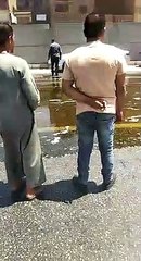 تسرب زيت يربك حركة المرور أعلى الكوبرى الدائري