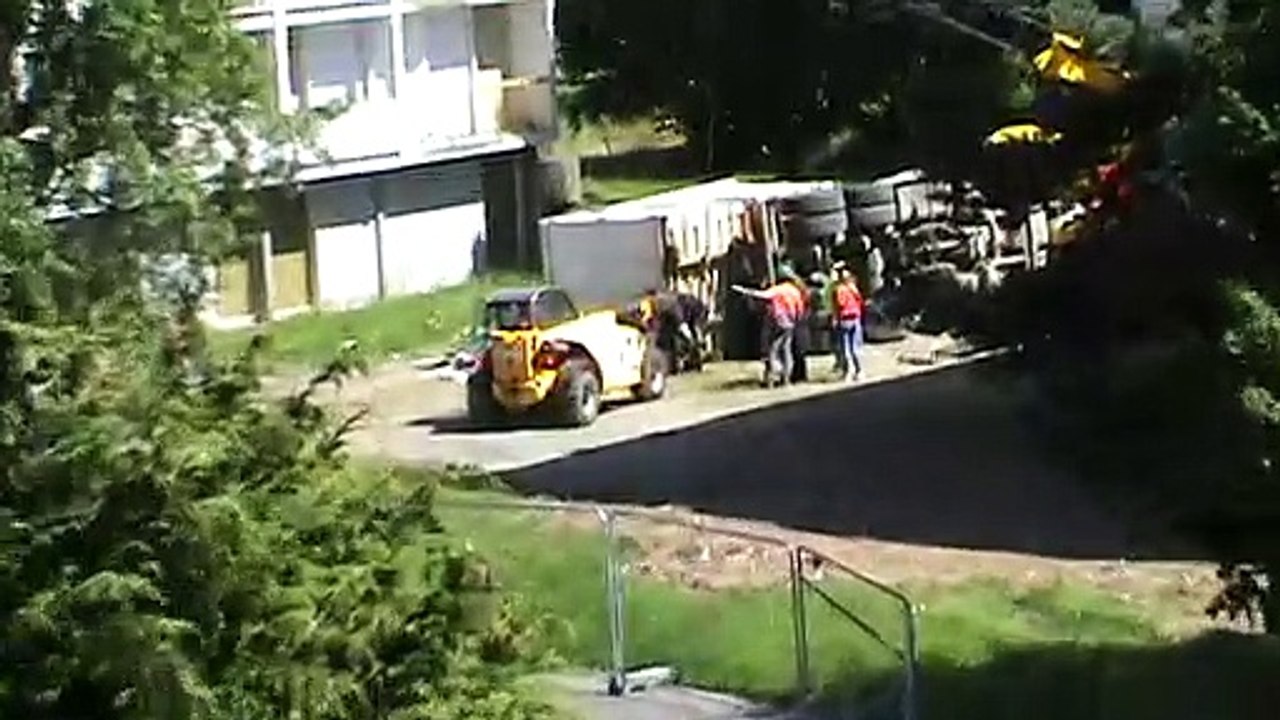 Chantier Ploufragan camion renversé