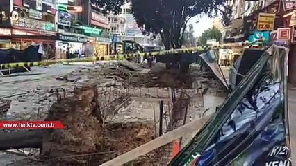 Kızılay metro çıkışında bir ağaç devrildi: 3 yaralı