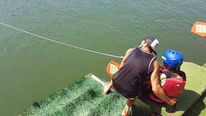 Pas simple le téléski nautique !
