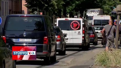 Dizel Araçlar Berlin Sokaklarından Çekiliyor