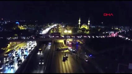 İSTANBUL- AVCILAR'DA YAKIT TANKERİ DEVRİLDİ