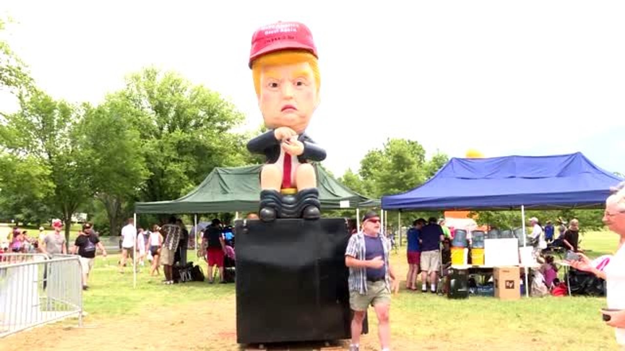 "4 Temmuz Bağımsızlık Günü"nde Washington'da protesto gösterisi