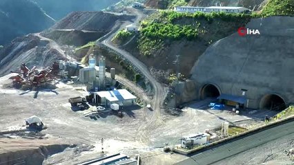 Türkiye'nin en uzun 3. tünelinde kazı çalışmaları tamamlandı