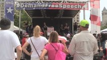 Ultraderechistas y antifascistas protestan en EE.UU. separados por la Policía