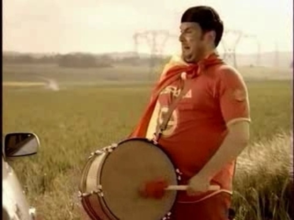 Pub Toyota les bleus avec l'espagnol