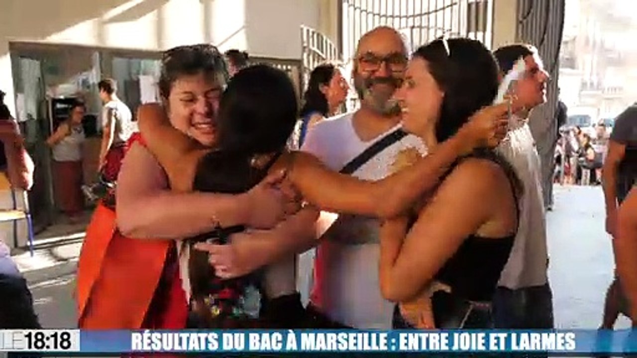 Résultats du bac : joie et larmes au lycée Périer à Marseille