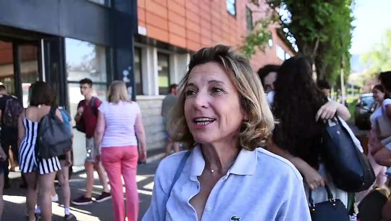 Bac à Annecy : des rires et des pleurs au lycée Berthollet