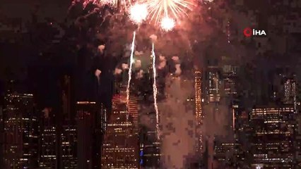 - ABD'de Bağımsızlık Kutlamalarına Siyaset Karıştı- Ülkenin Dört Bir Yanında Şenlikler Düzenlendi