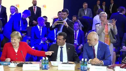 Report TV - Rama publikon videon me Merkelin nga samiti i Poznanit