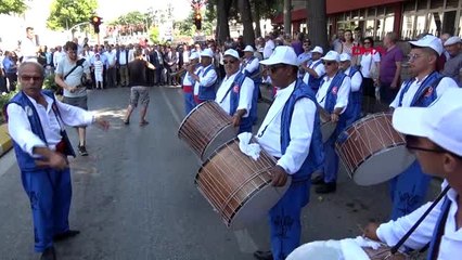 Tải video: EDİRNE Kırkpınar Ağası Selim'e görkemli karşılama