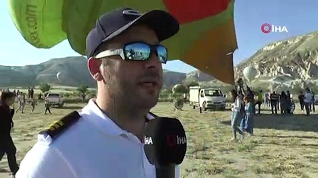 On binlerce kişi görsel şöleni izlemek için Kapadokya’ya akın etti