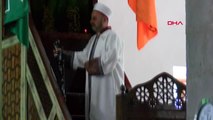 TOKAT Niksar'daki tarihi camide 'kılıçlı hutbe' geleneği yaşatılıyor